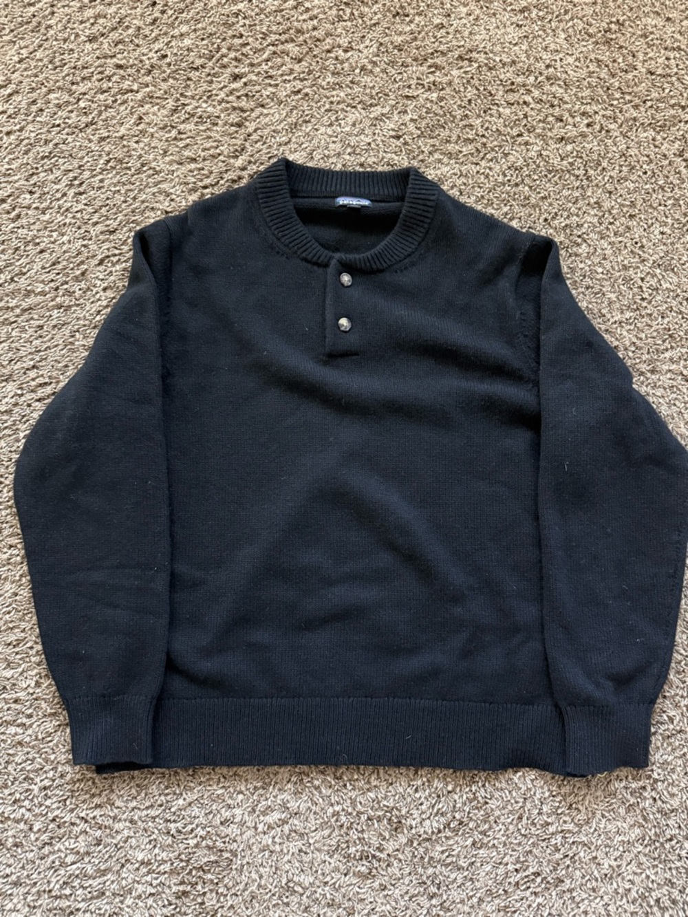 Patagonia Black Crewneck Henley Sweater
